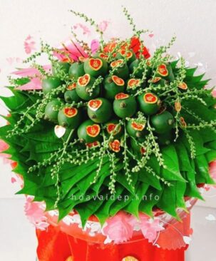 Trầu cau và hoa cau trang trí